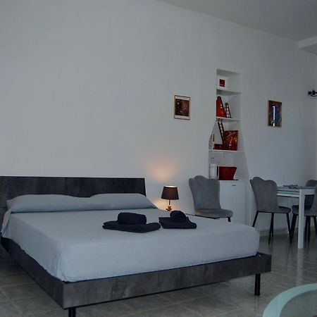 Mini Red Hub - Design Apartment Sant'Agapito Exterior foto